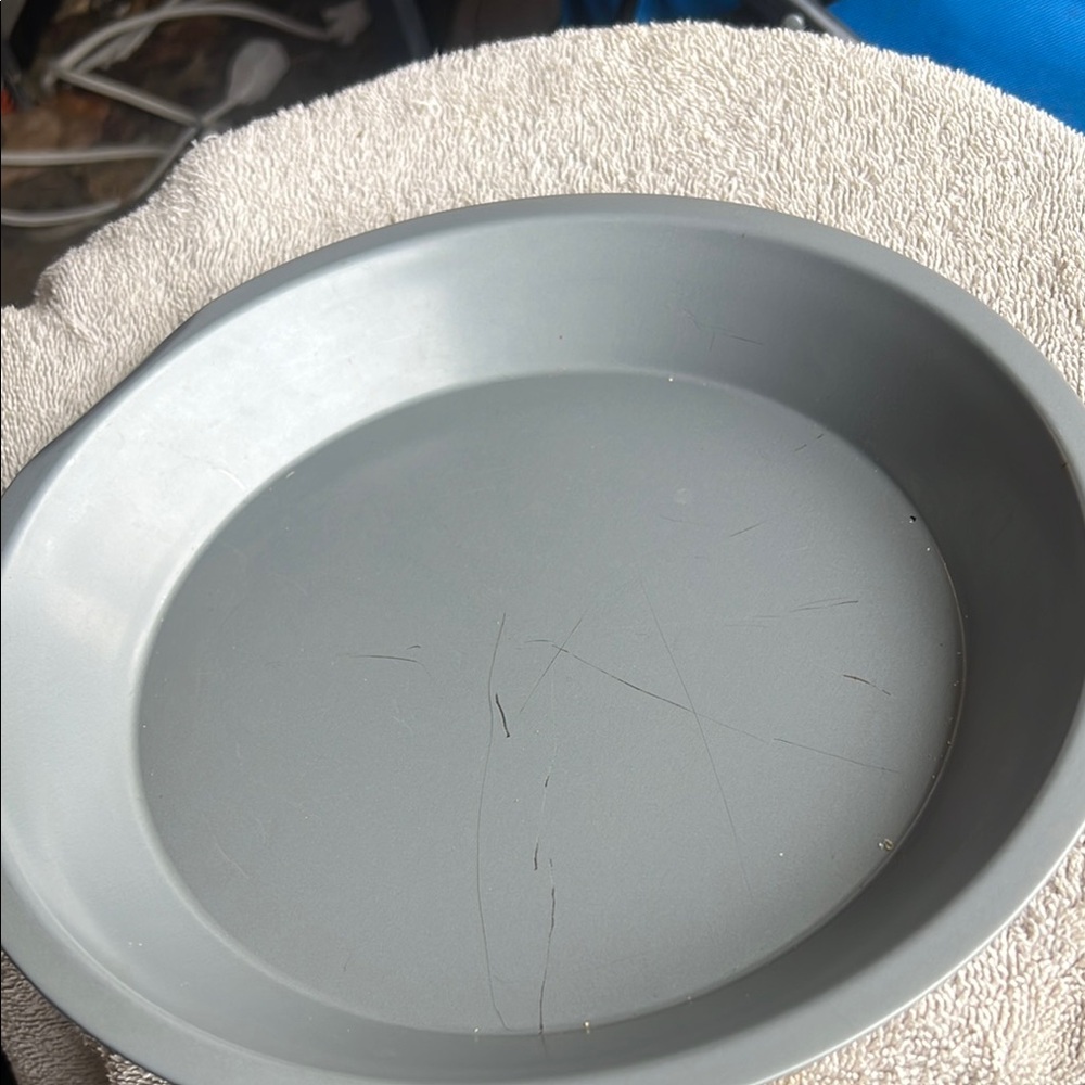 Tin pans